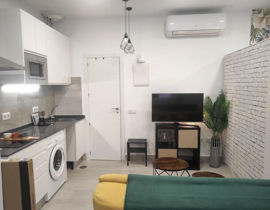 Comfortable Studio In Barrio Salamanca - Bejar Мадрид Екстер'єр фото